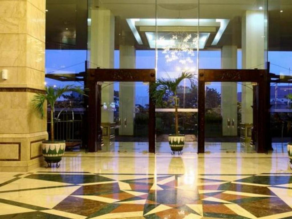 Grand Cempaka Business Hotel Jakarta Eksteriør billede